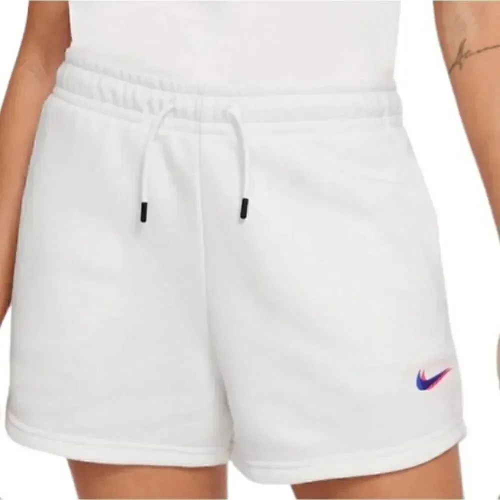 Nike DJ4129-100 Women Sportswear  Shorts Standard Fit White Size XS (3 Pair Lot)